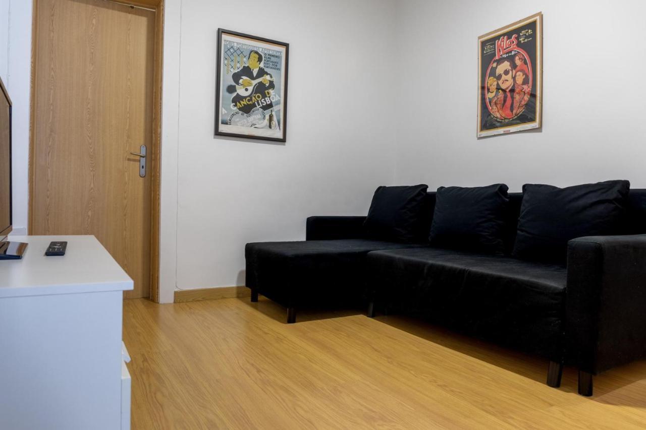 Entrecampos - Family Apartment With Terrace Lisbona Esterno foto